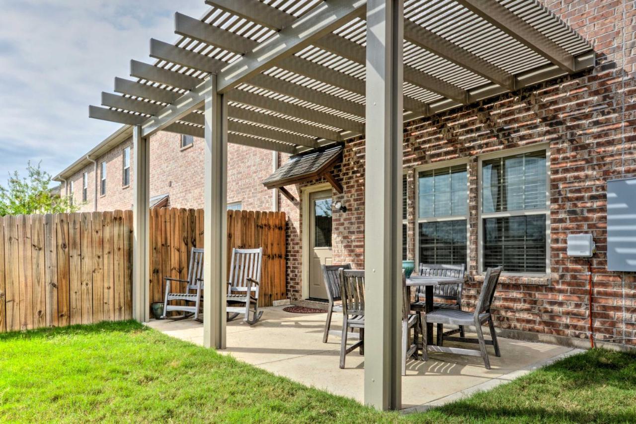 College Station Townhouse With Private Patio Villa Eksteriør billede